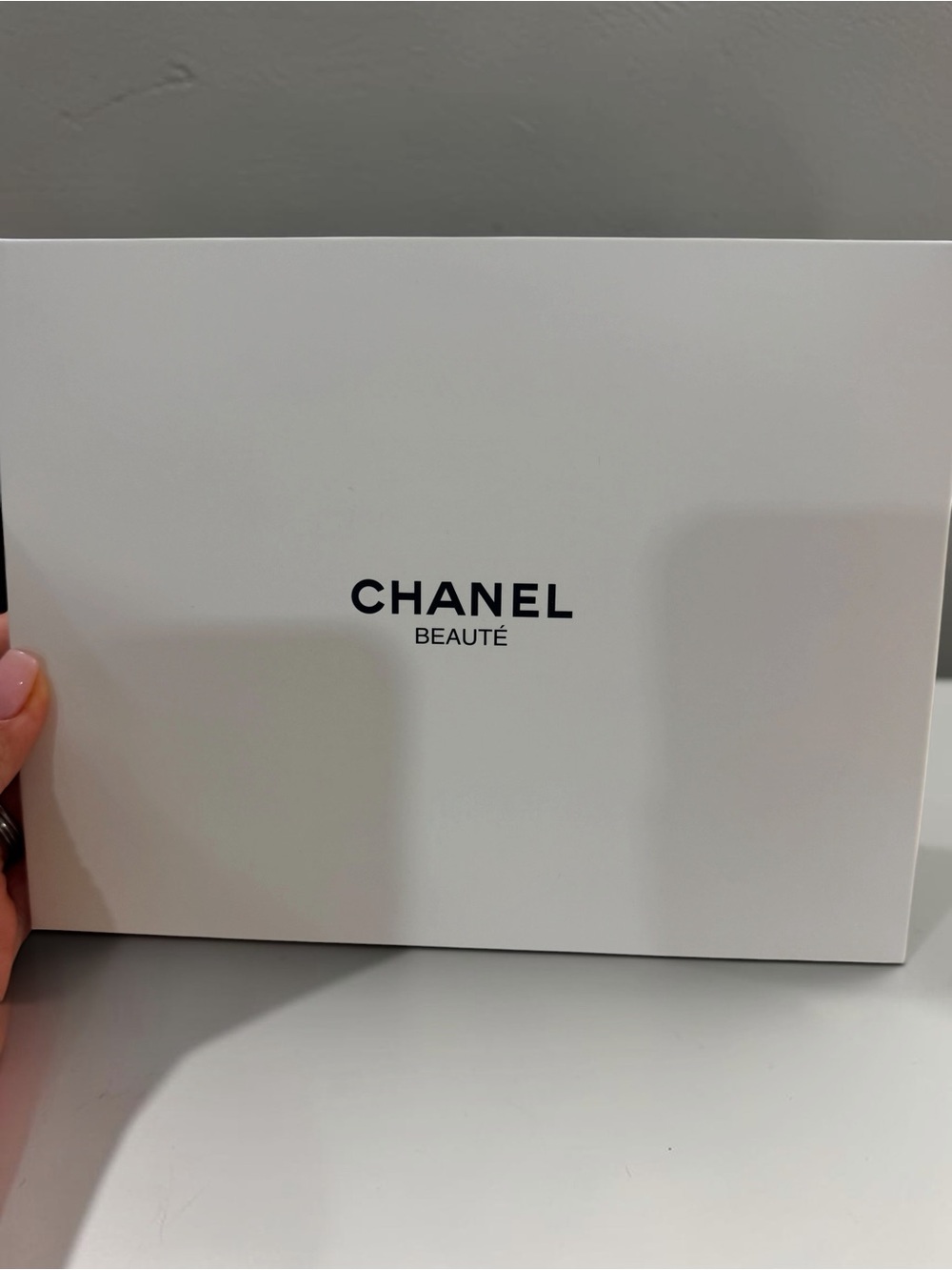 CHANEL Beauté Canvas Cosmetic Bag & Mirror Set Cream Black New in box - Picture 12 of 13